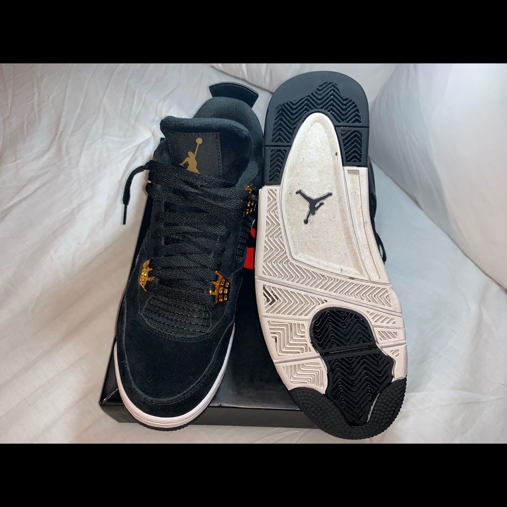 Jordan 4 “Royalty”